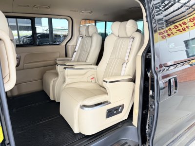 Hyundai H-1 2.5 Deluxe (ปี 2019) Wagon AT