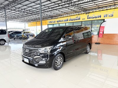 Hyundai H-1 2.5 Deluxe (ปี 2019) Wagon AT
