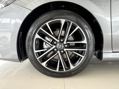Toyota Camry 2.5 HEV Premium Luxury E-CVT (ปี 2025) Sedan AT