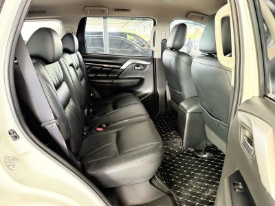 Mitsubishi Pajero Sport 2.4 GT Premium (ปี 2016) SUV AT - 4WD