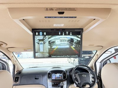 Hyundai H-1 2.5 Deluxe (ปี 2022) Wagon AT