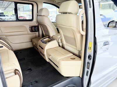 Hyundai H-1 2.5 Deluxe (ปี 2022) Wagon AT