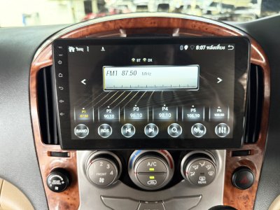 Hyundai H-1 2.5 Deluxe (ปี 2014) Wagon AT