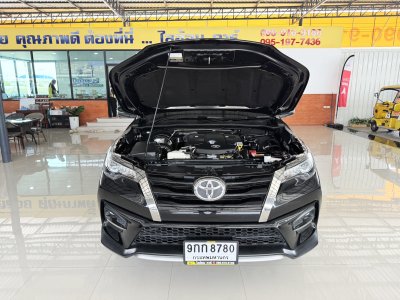 Toyota Fortuner 2.8 TRD Sportivo (ปี 2019) SUV AT - 2WD