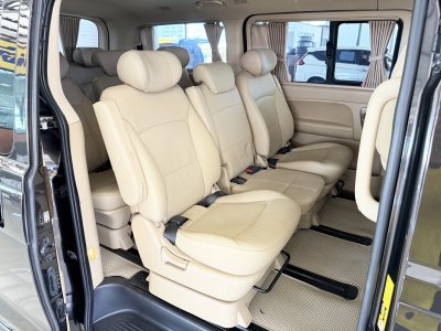 Hyundai H-1 2.5 Deluxe (ปี 2018) Wagon AT