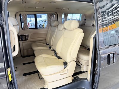 Hyundai H-1 2.5 Deluxe (ปี 2018) Wagon AT