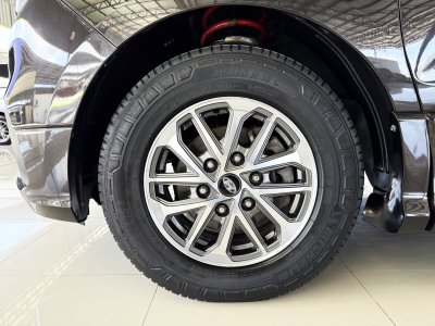 Hyundai H-1 2.5 Deluxe (ปี 2018) Wagon AT