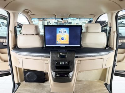 Hyundai Grand Starex 2.5 VIP (ปี 2016) Wagon AT