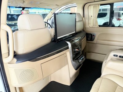 Hyundai Grand Starex 2.5 VIP (ปี 2016) Wagon AT