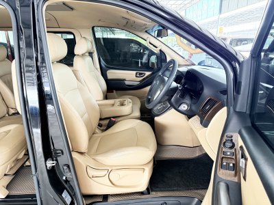 Hyundai H-1 2.5 Elite (ปี 2019) Wagon AT
