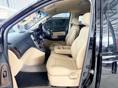 Hyundai H-1 2.5 Elite (ปี 2019) Wagon AT