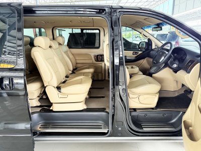 Hyundai H-1 2.5 Elite (ปี 2019) Wagon AT