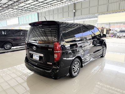 Hyundai H-1 2.5 Elite (ปี 2019) Wagon AT