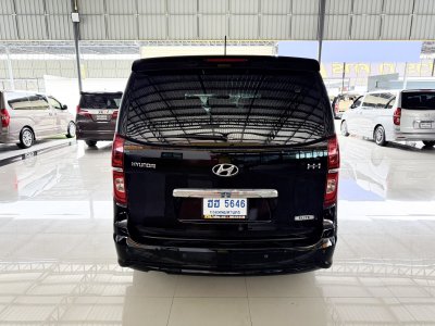 Hyundai H-1 2.5 Elite (ปี 2019) Wagon AT