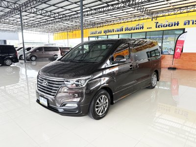 Hyundai H-1 2.5 Deluxe (ปี 2019) Wagon AT