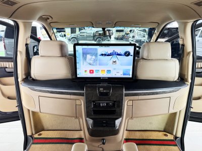 Hyundai Grand Starex 2.5 VIP (ปี 2015) Wagon AT