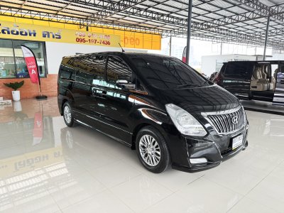 Hyundai Grand Starex 2.5 VIP (ปี 2015) Wagon AT