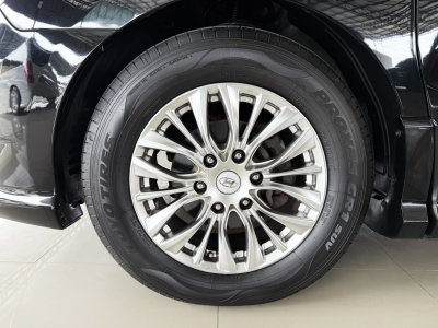 Hyundai Grand Starex 2.5 VIP (ปี 2015) Wagon AT