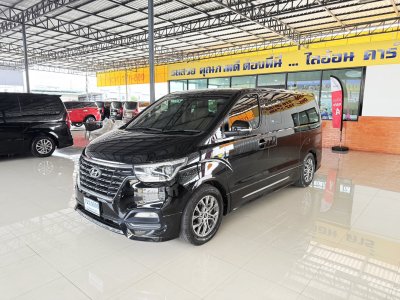 Hyundai H-1 2.5 Deluxe (ปี 2021) Wagon AT
