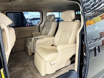 Hyundai Grand Starex 2.5 Premium (ปี 2022) Wagon AT