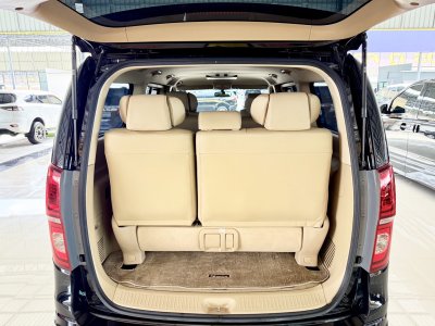 Hyundai Grand Starex 2.5 Premium (ปี 2022) Wagon AT