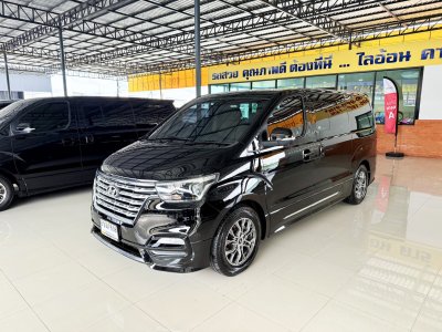 Hyundai Grand Starex 2.5 Premium (ปี 2022) Wagon AT