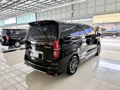 Hyundai Grand Starex 2.5 Premium (ปี 2022) Wagon AT
