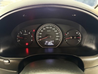 Hyundai Grand Starex 2.5 Premium (ปี 2022) Wagon AT