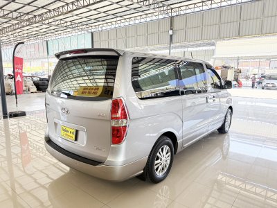 Hyundai H-1 2.5 Deluxe (ปี 2013) Wagon AT