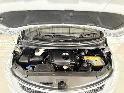 Hyundai H-1 2.5 Deluxe (ปี 2013) Wagon AT