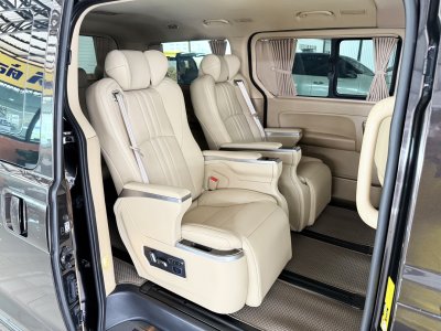 Hyundai H-1 2.5 Deluxe (ปี 2018) Wagon AT
