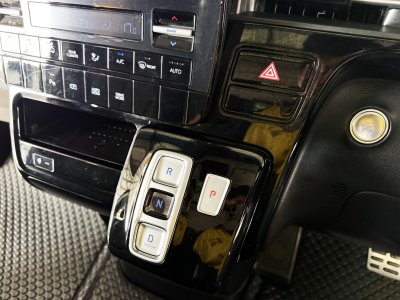 Hyundai Staria 2.2 Premium (ปี 2022) Wagon AT