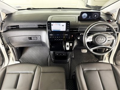 Hyundai Staria 2.2 Premium (ปี 2022) Wagon AT
