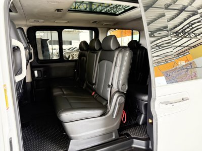 Hyundai Staria 2.2 Premium (ปี 2022) Wagon AT