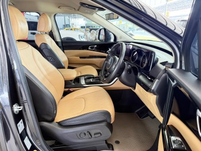 Kia Carnival 2.2 EX (Y 2022) Wagon AT