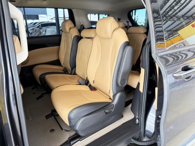 Kia Carnival 2.2 EX (Y 2022) Wagon AT