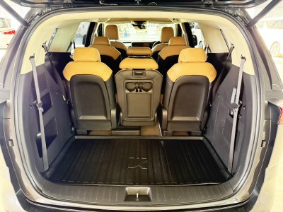 Kia Carnival 2.2 EX (Y 2022) Wagon AT