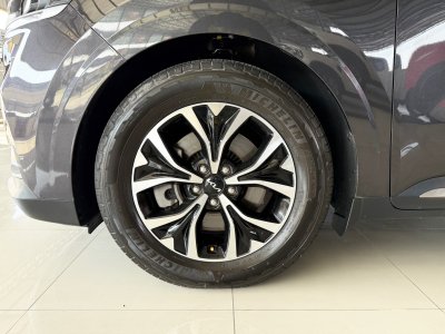 Kia Carnival 2.2 EX (Y 2022) Wagon AT