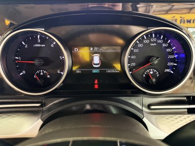 Kia Carnival 2.2 EX (Y 2022) Wagon AT