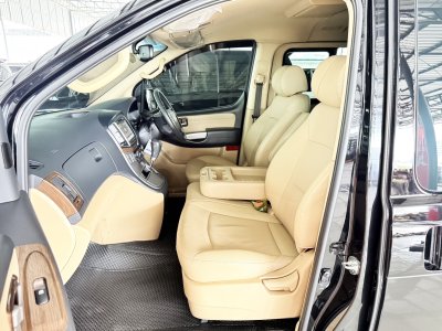 Hyundai H-1 2.5 Deluxe (ปี 2020) Wagon AT