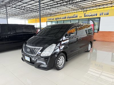 Hyundai H-1 2.5 Deluxe (ปี 2018) Wagon AT