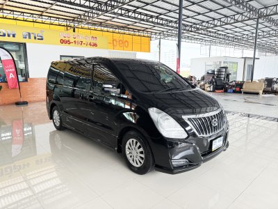 Hyundai H-1 2.5 Deluxe (ปี 2018) Wagon AT