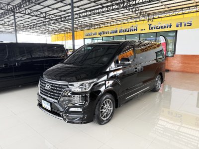 Hyundai H-1 2.5 Deluxe (ปี 2021) Wagon AT