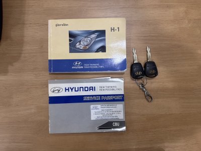 Hyundai H-1 2.5 Deluxe (ปี 2015) Wagon AT