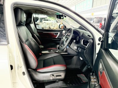 Toyota Fortuner Commander 2.4 V (ปี 2023) SUV AT - 2WD