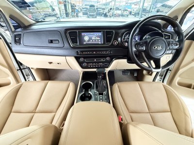 Kia Grand Carnival 2.2 EX (ปี 2019) Wagon AT