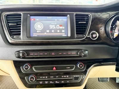 Kia Grand Carnival 2.2 EX (ปี 2019) Wagon AT