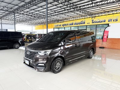 Hyundai H-1 2.5 Deluxe (ปี 2020) Wagon AT