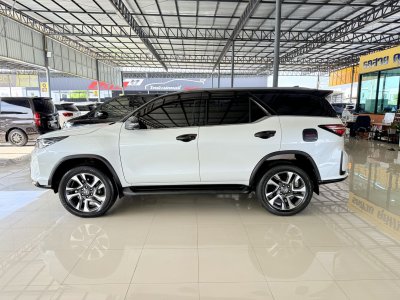 Toyota Fortuner 2.4 Legender (ปี 2023) SUV AT - 4WD