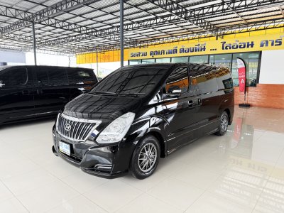 Hyundai H-1 2.5 Deluxe (ปี 2018) Wagon AT